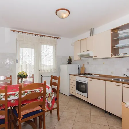 Appartement 2 Bedroom Cozy In