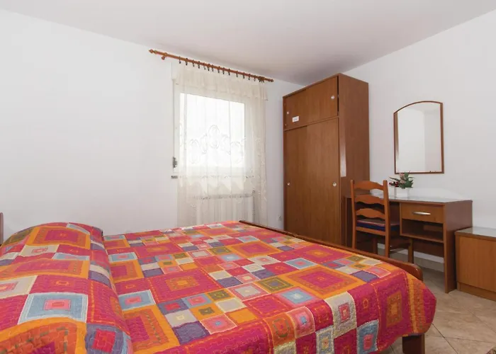 2 Bedroom Cozy In