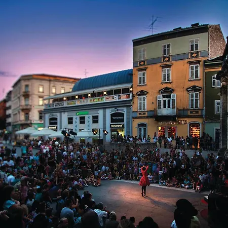 2 Bedroom Cozy In Daire *