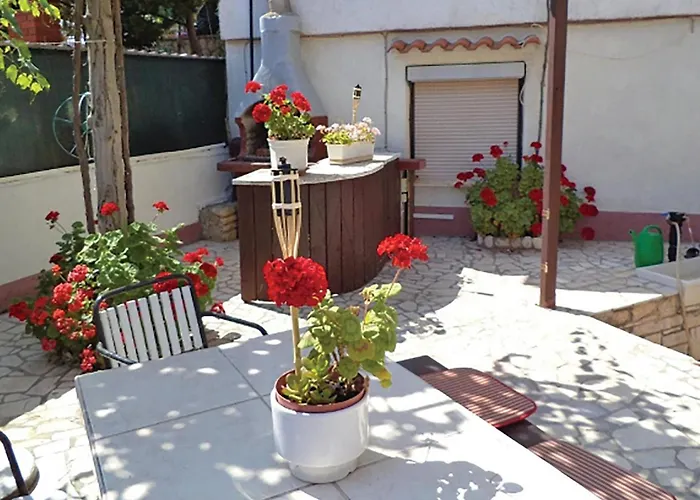 2 Bedroom Cozy In 公寓