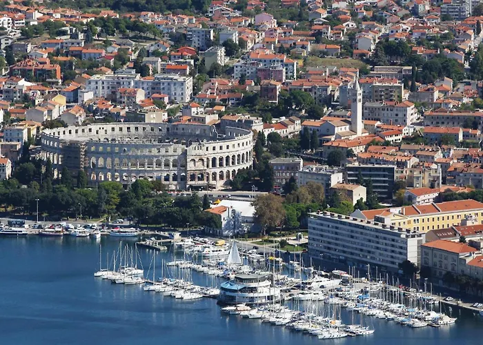 2 Bedroom Cozy In 公寓 *