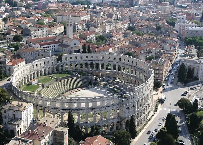 公寓 2 Bedroom Cozy In *