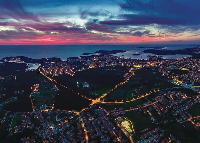 公寓 2 Bedroom Cozy In 普拉